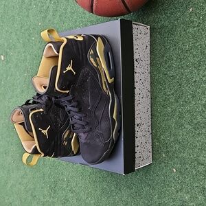 Mens Nike Air Jordan MVP Tennis Shoes